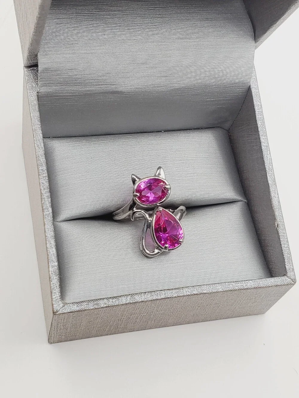 Pink Sapphire Cat Ring - 925 Sterling Silver